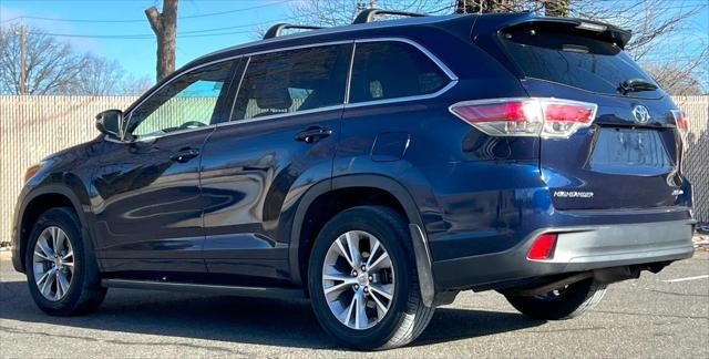 used 2015 Toyota Highlander car, priced at $15,995