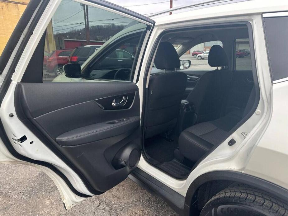 used 2019 Nissan Rogue car, priced at $17,595