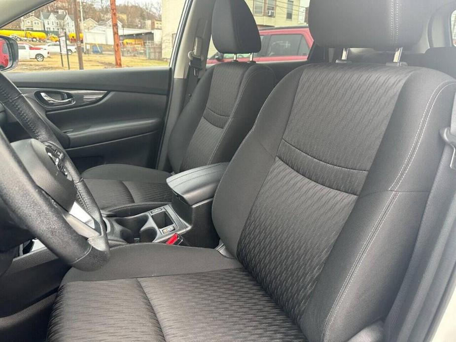 used 2019 Nissan Rogue car, priced at $17,595