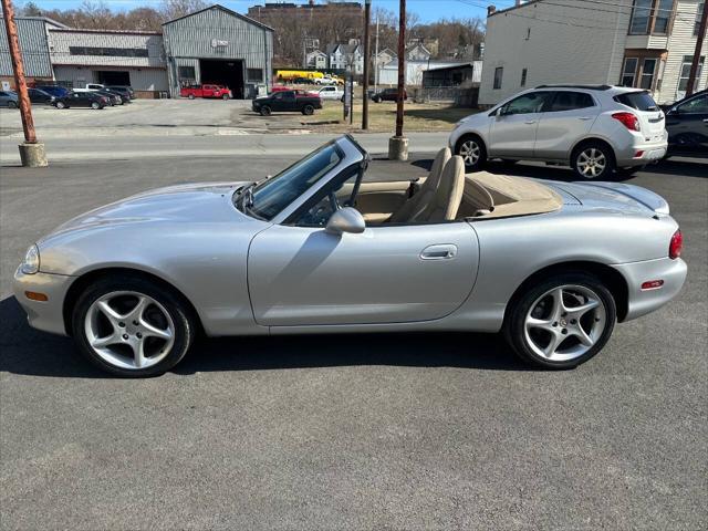used 2003 Mazda MX-5 Miata car, priced at $10,995