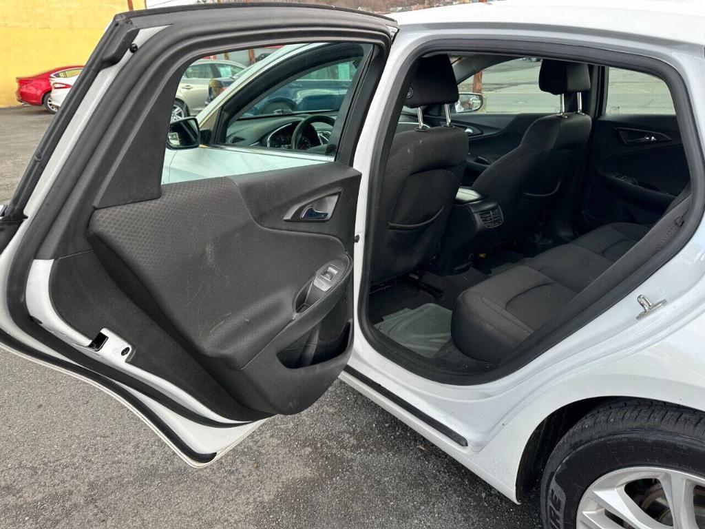 used 2018 Chevrolet Malibu car, priced at $14,995