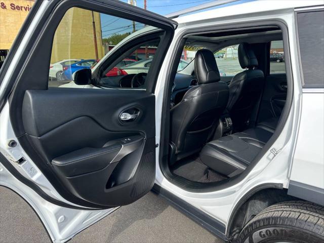 used 2019 Jeep Cherokee car, priced at $17,995