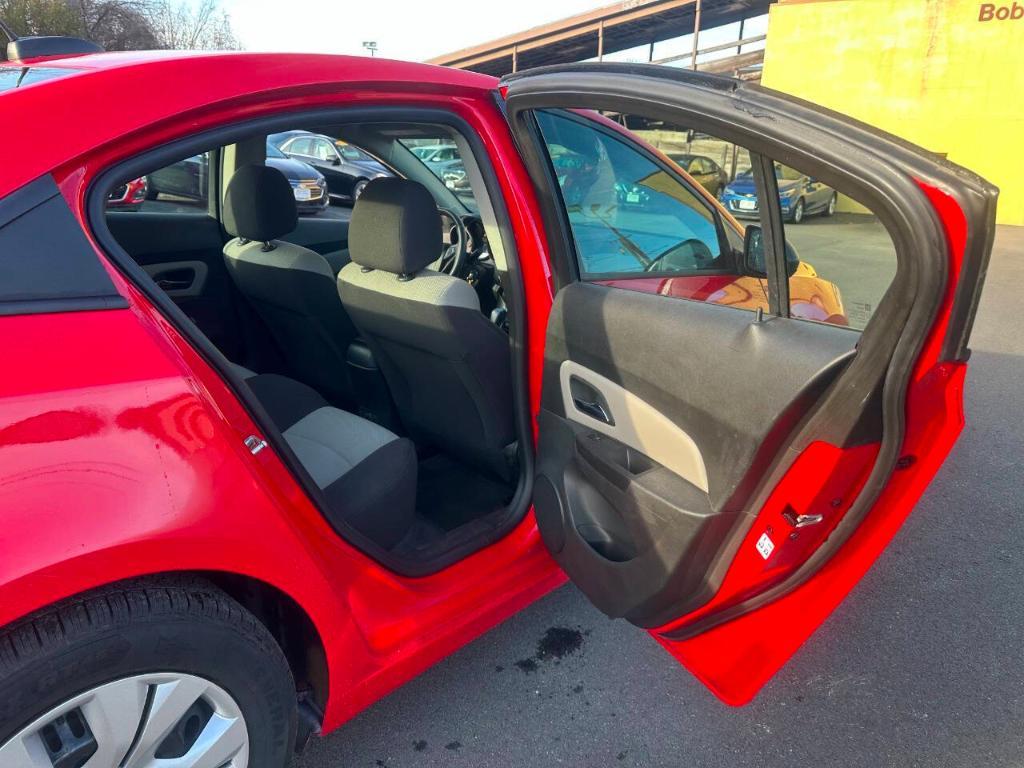 used 2015 Chevrolet Cruze car, priced at $7,995