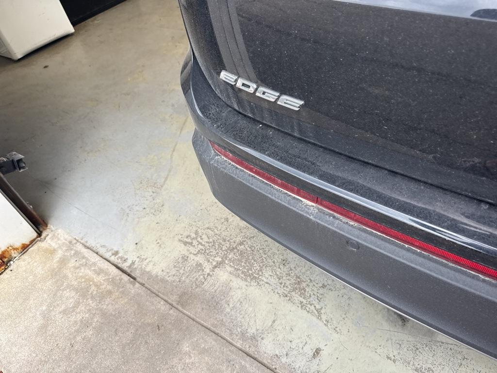 used 2018 Ford Edge car, priced at $12,915