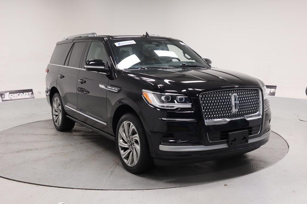 used 2022 Lincoln Navigator car, priced at $50,386