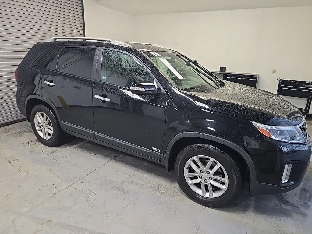 used 2014 Kia Sorento car, priced at $9,644
