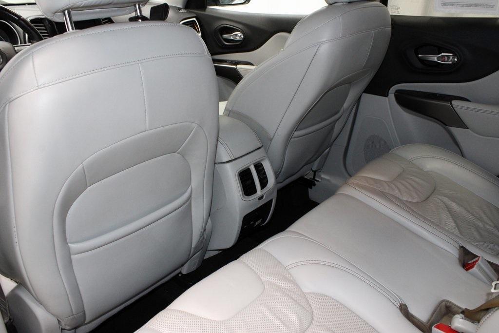 used 2020 Jeep Cherokee car, priced at $11,937