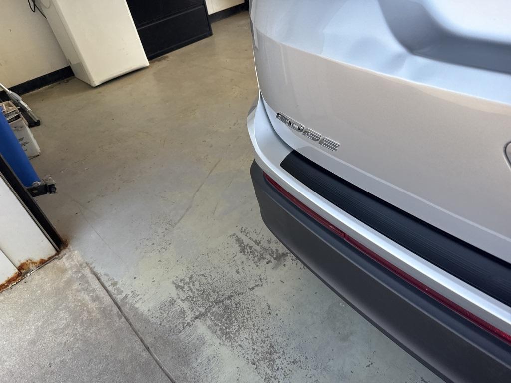 used 2018 Ford Edge car, priced at $12,548