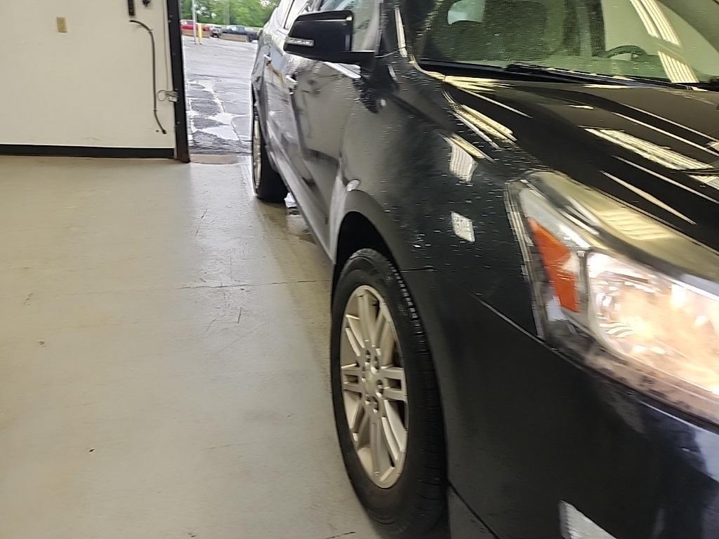 used 2015 Chevrolet Traverse car, priced at $6,525