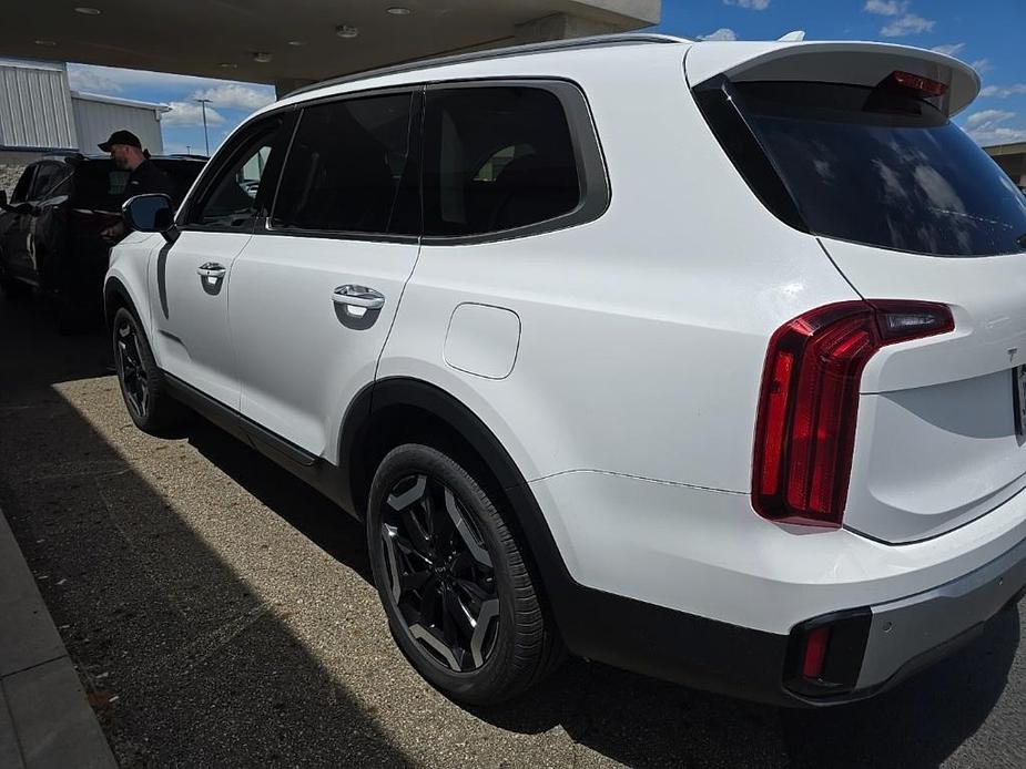 used 2023 Kia Telluride car, priced at $40,904