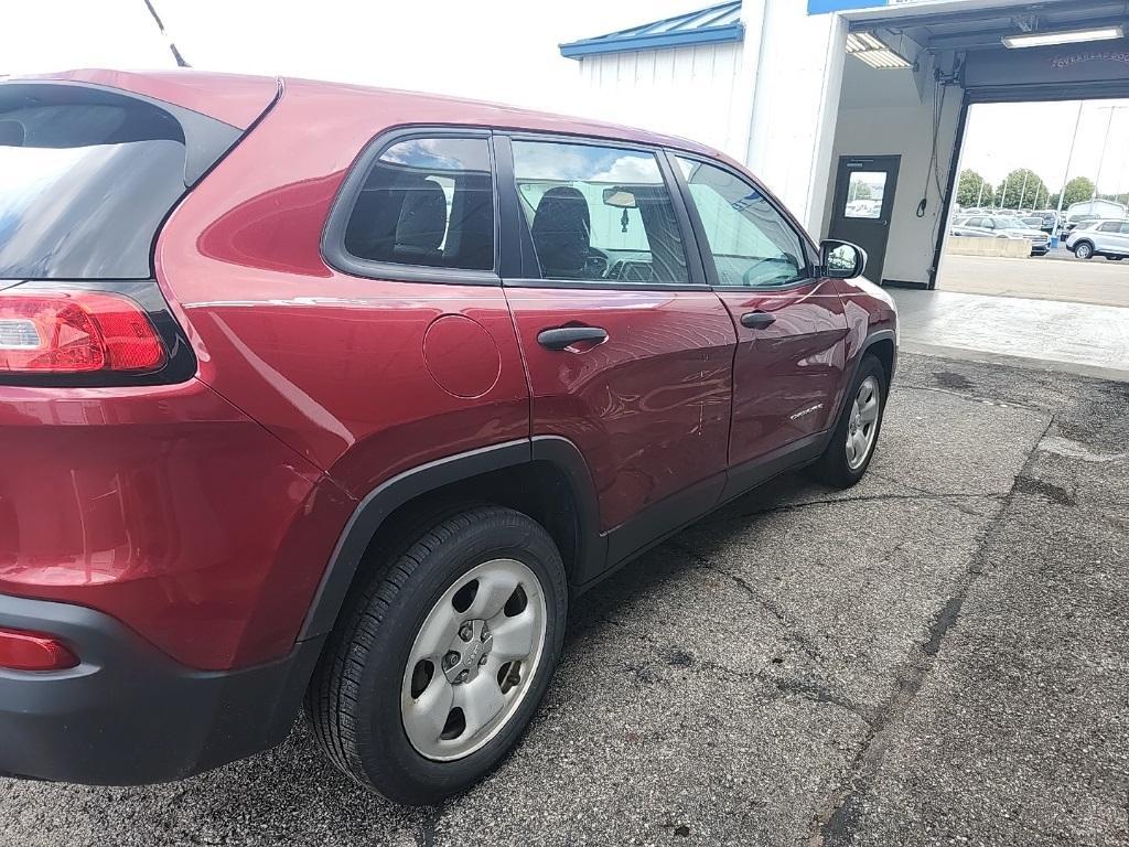 used 2015 Jeep Cherokee car, priced at $11,151