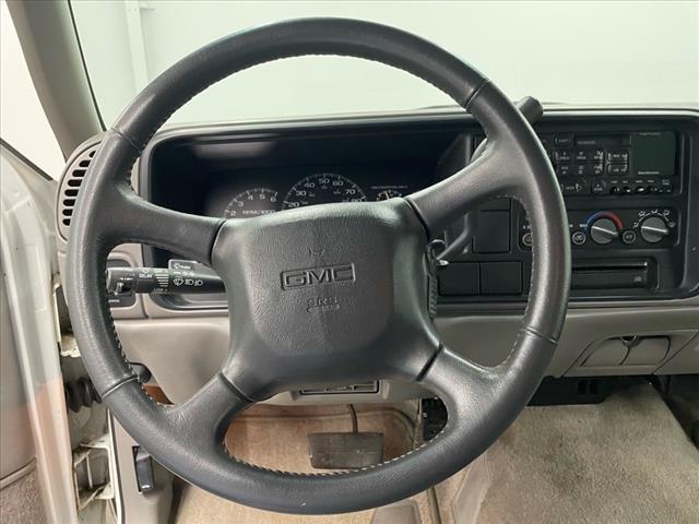 used 1999 GMC Suburban car, priced at $11,999