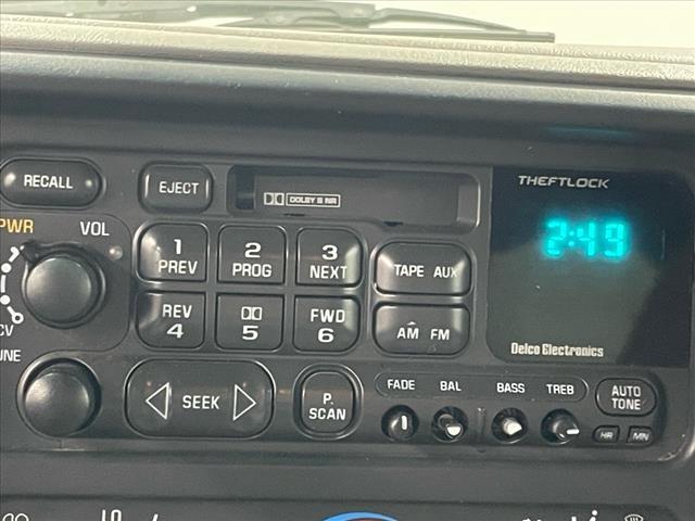 used 1999 GMC Suburban car, priced at $11,999