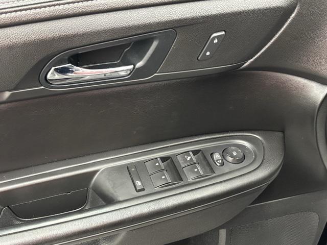 used 2014 Chevrolet Traverse car, priced at $10,999