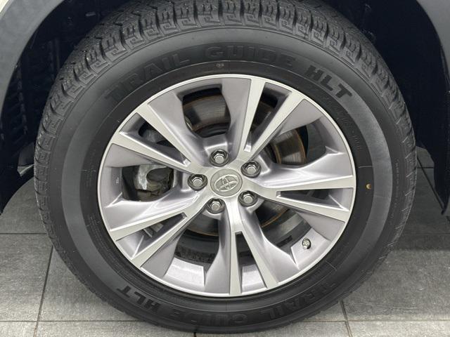 used 2015 Toyota Highlander car, priced at $12,495