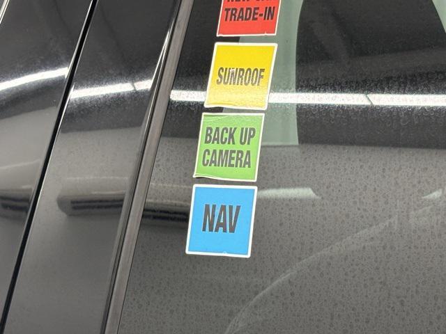 used 2015 Toyota Highlander car, priced at $12,495