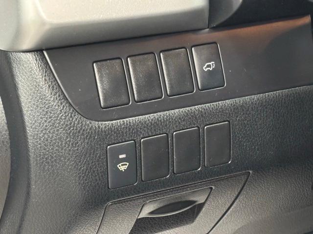 used 2015 Toyota Highlander car, priced at $12,784