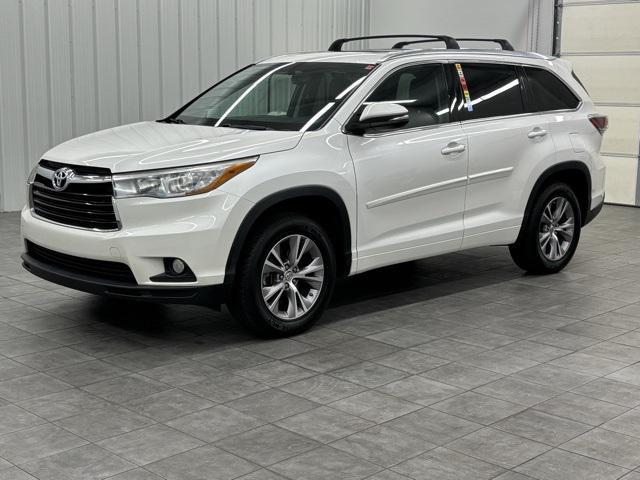 used 2015 Toyota Highlander car, priced at $12,495