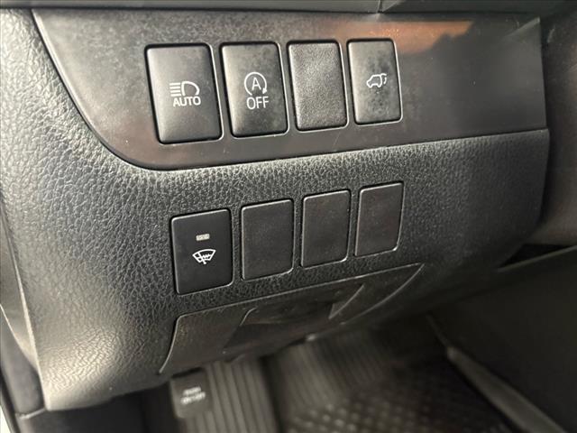 used 2019 Toyota Highlander car, priced at $20,495