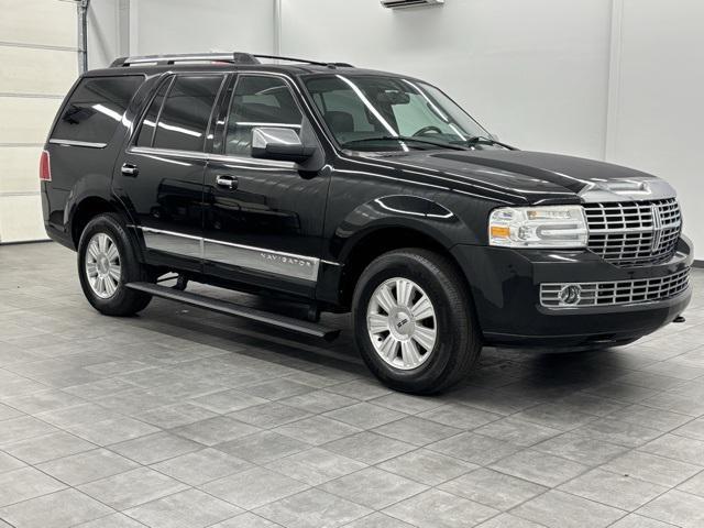 used 2008 Lincoln Navigator car, priced at $7,800