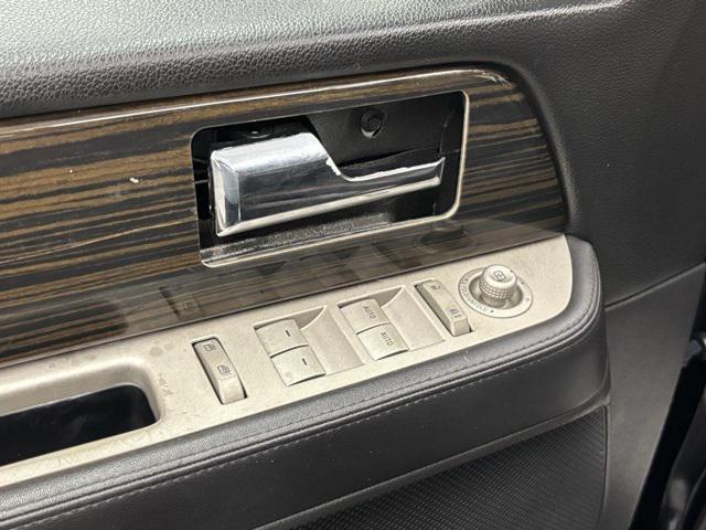 used 2008 Lincoln Navigator car, priced at $7,800