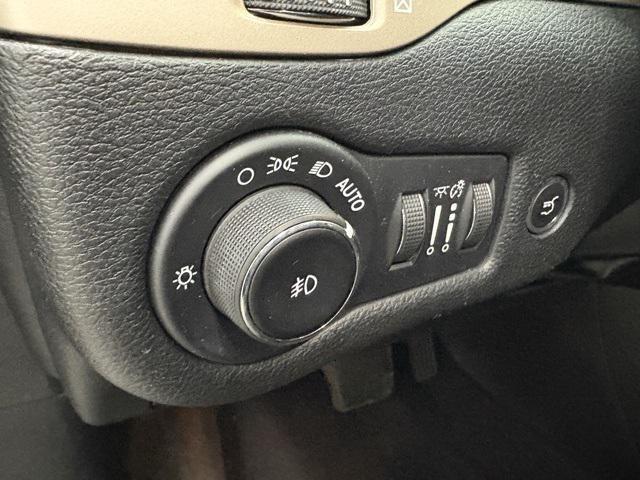 used 2016 Jeep Cherokee car, priced at $10,999