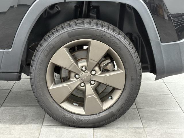 used 2016 Jeep Cherokee car, priced at $10,999