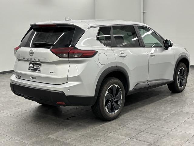 used 2025 Nissan Rogue car, priced at $24,995