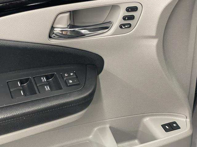 used 2020 Honda Pilot car, priced at $27,495