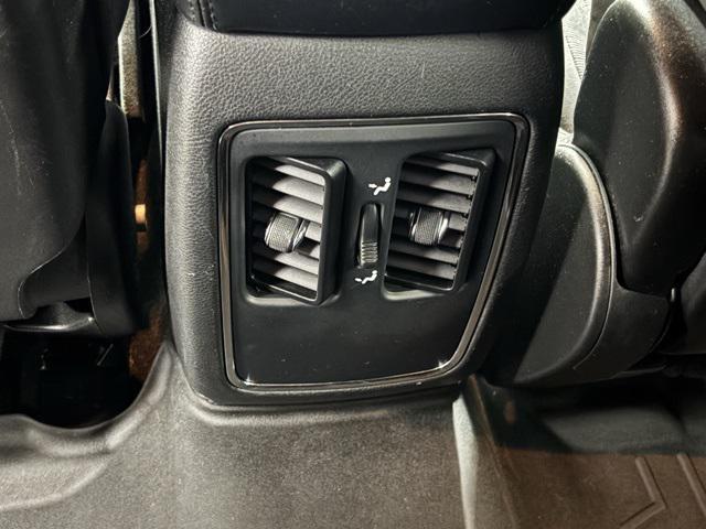 used 2014 Jeep Grand Cherokee car, priced at $10,999