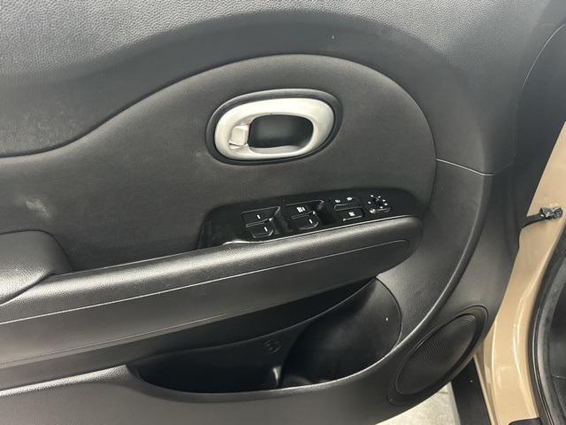 used 2015 Kia Soul car, priced at $10,999