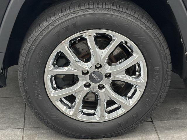 used 2014 Jeep Cherokee car, priced at $8,999