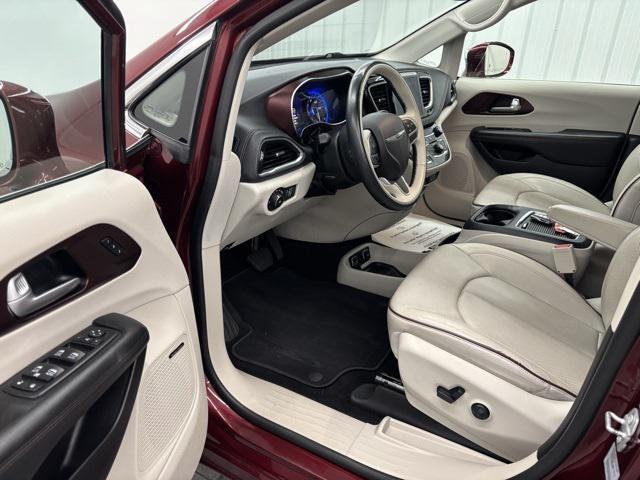 used 2017 Chrysler Pacifica car, priced at $12,999