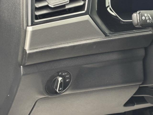 used 2024 Volkswagen Jetta car, priced at $19,995