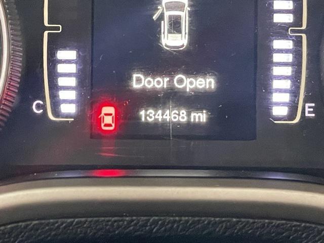 used 2015 Jeep Cherokee car, priced at $10,999