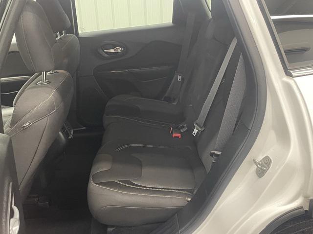 used 2015 Jeep Cherokee car, priced at $10,999