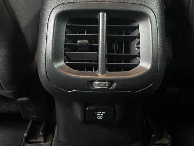 used 2015 Jeep Cherokee car, priced at $10,999