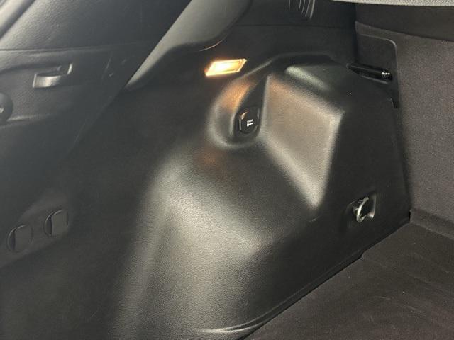 used 2021 Jeep Cherokee car, priced at $23,999
