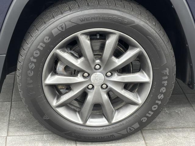 used 2014 Jeep Cherokee car, priced at $11,999