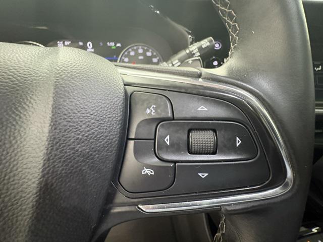 used 2023 Buick Envision car, priced at $30,999