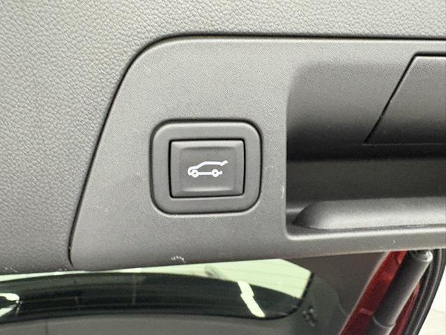 used 2023 Buick Envision car, priced at $30,999