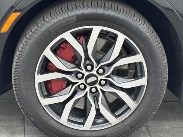 used 2022 Cadillac XT5 car, priced at $32,499