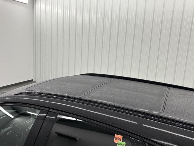 used 2022 Cadillac XT5 car, priced at $32,499