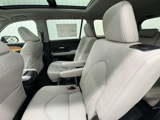 new 2025 Toyota Grand Highlander car, priced at $56,837