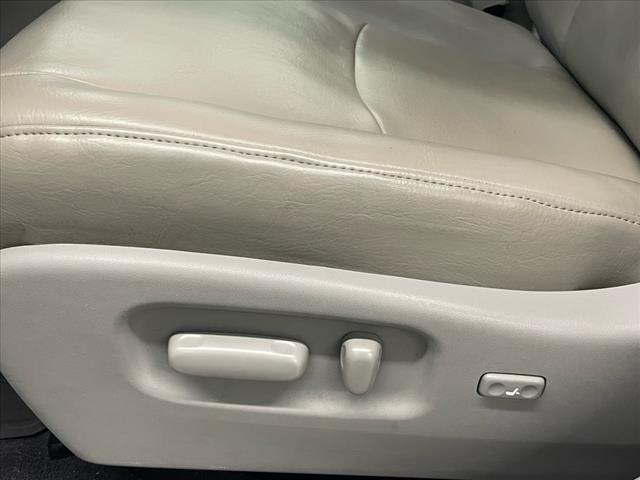 used 2013 Toyota Highlander car, priced at $11,995