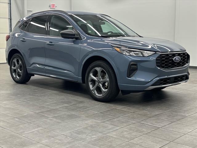 used 2023 Ford Escape car, priced at $25,999