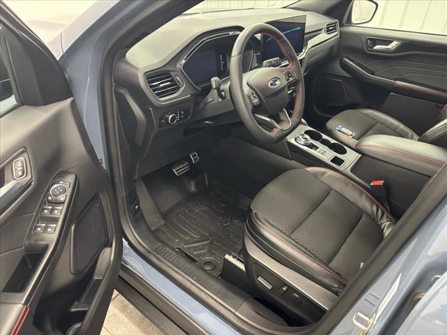 used 2023 Ford Escape car, priced at $25,999