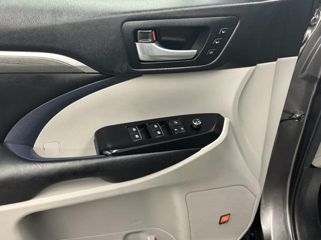 used 2018 Toyota Highlander car, priced at $22,998