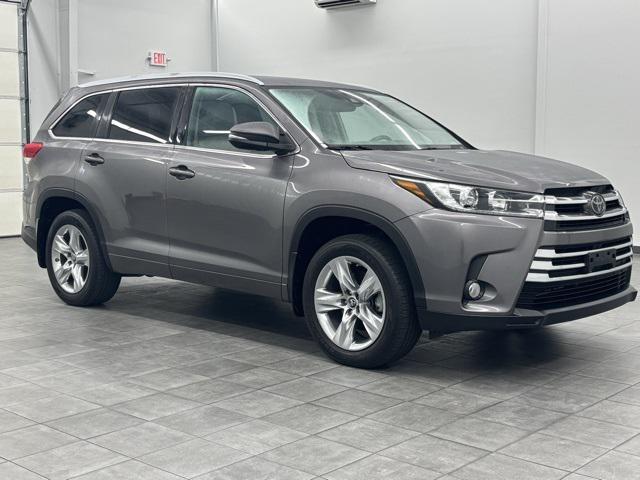 used 2018 Toyota Highlander car, priced at $22,998