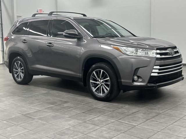 used 2019 Toyota Highlander car, priced at $24,995